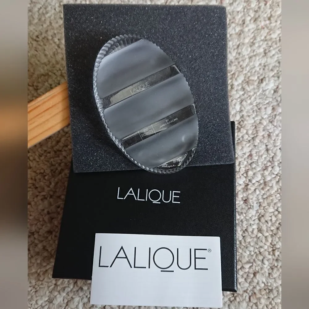 Lalique crystal 100 Points 3 Corks Holder new with box